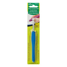 Load image into Gallery viewer, Clover_Amour_5mm_Crochet_Hooks_at_Eskdale_Yarns