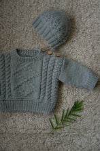 Load image into Gallery viewer, Sebbe Sweater and Hat pattern