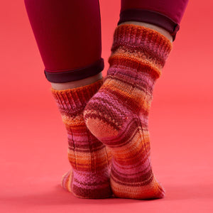 Sizzling Rays PDF sock pattern by Winwick Mum at Eskdale Yarns NZ
